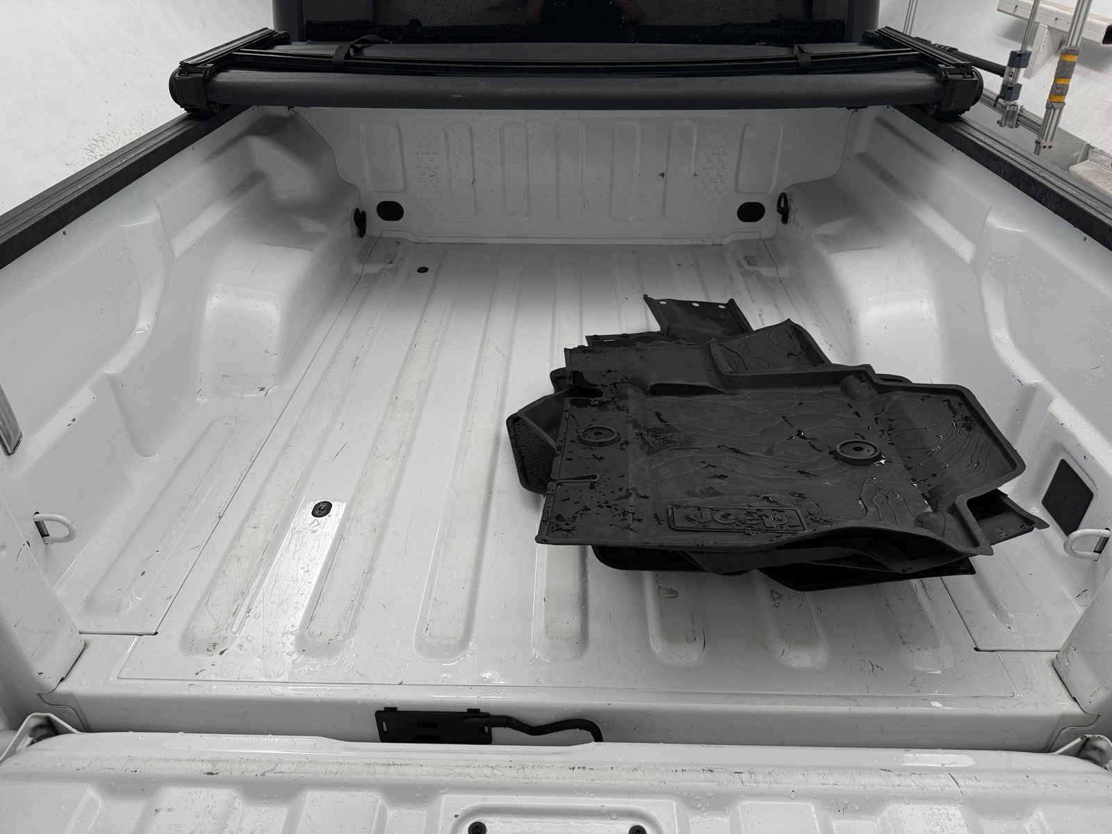 Thumbnail: 2022 Jeep Gladiator - 7