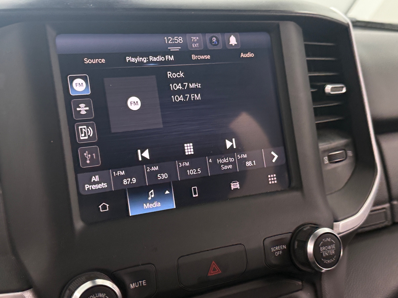 Thumbnail: 2022 RAM 1500 - 4