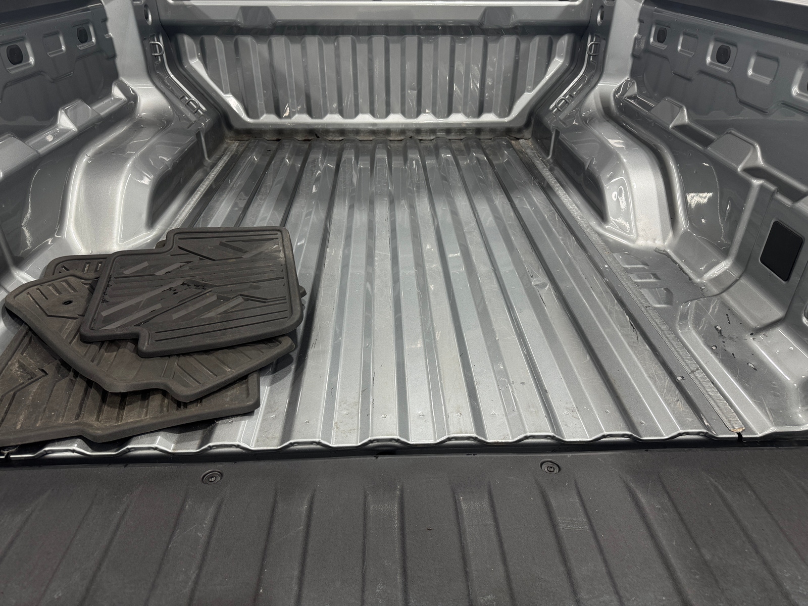 Thumbnail: 2024 Chevrolet Colorado - 7