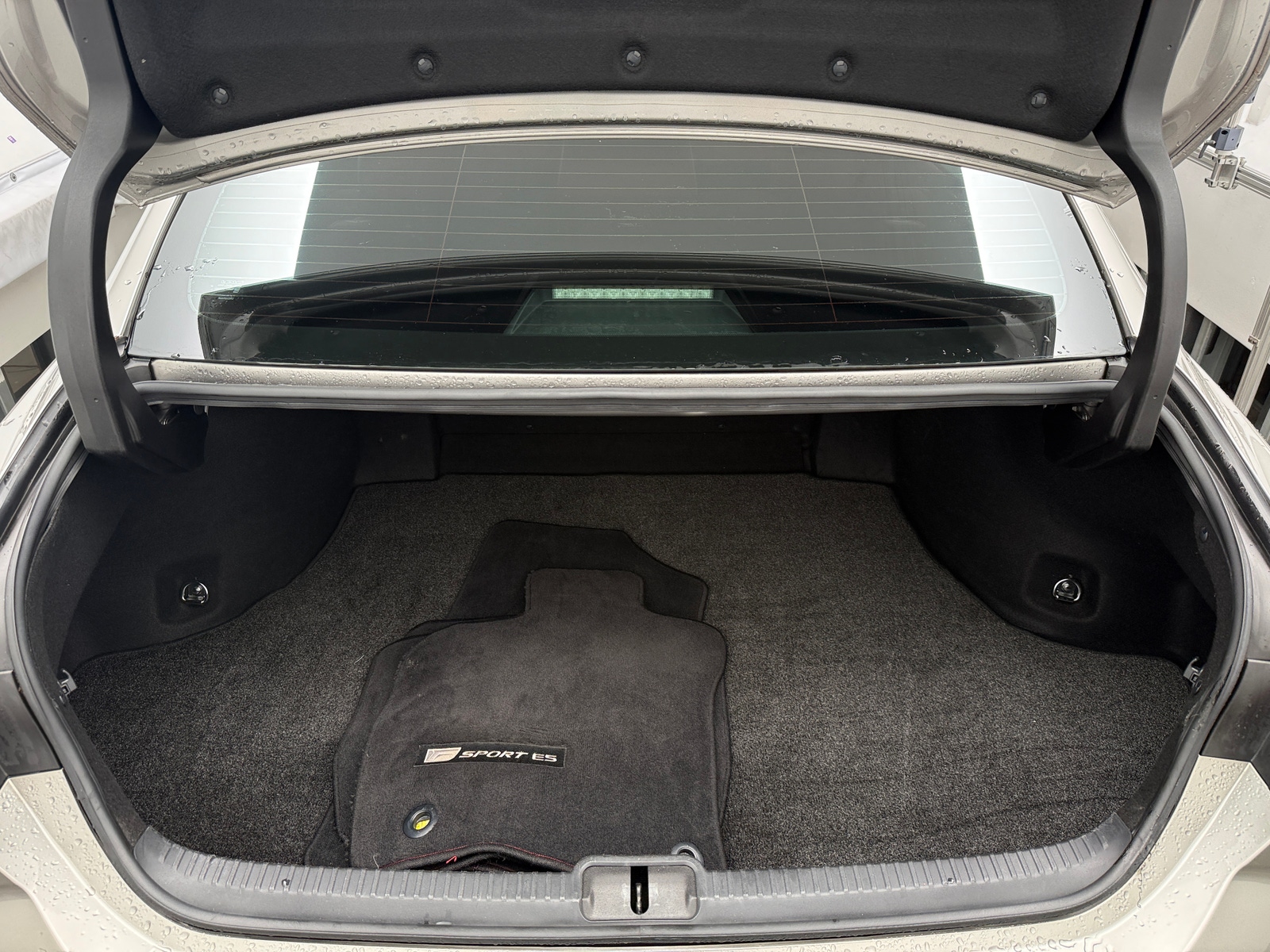 Thumbnail: 2019 Lexus ES - 7