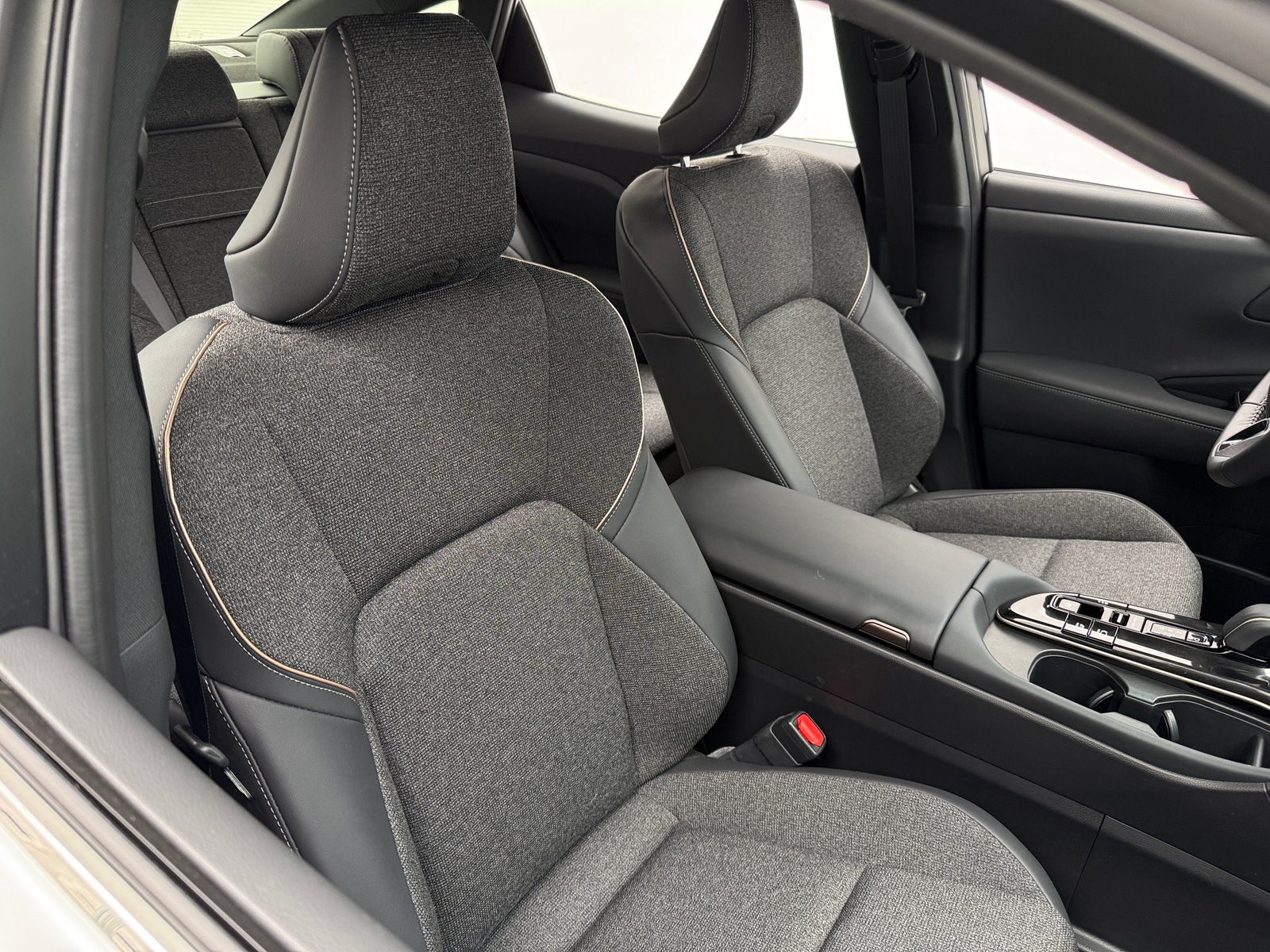 Thumbnail: 2024 Toyota Crown - 2