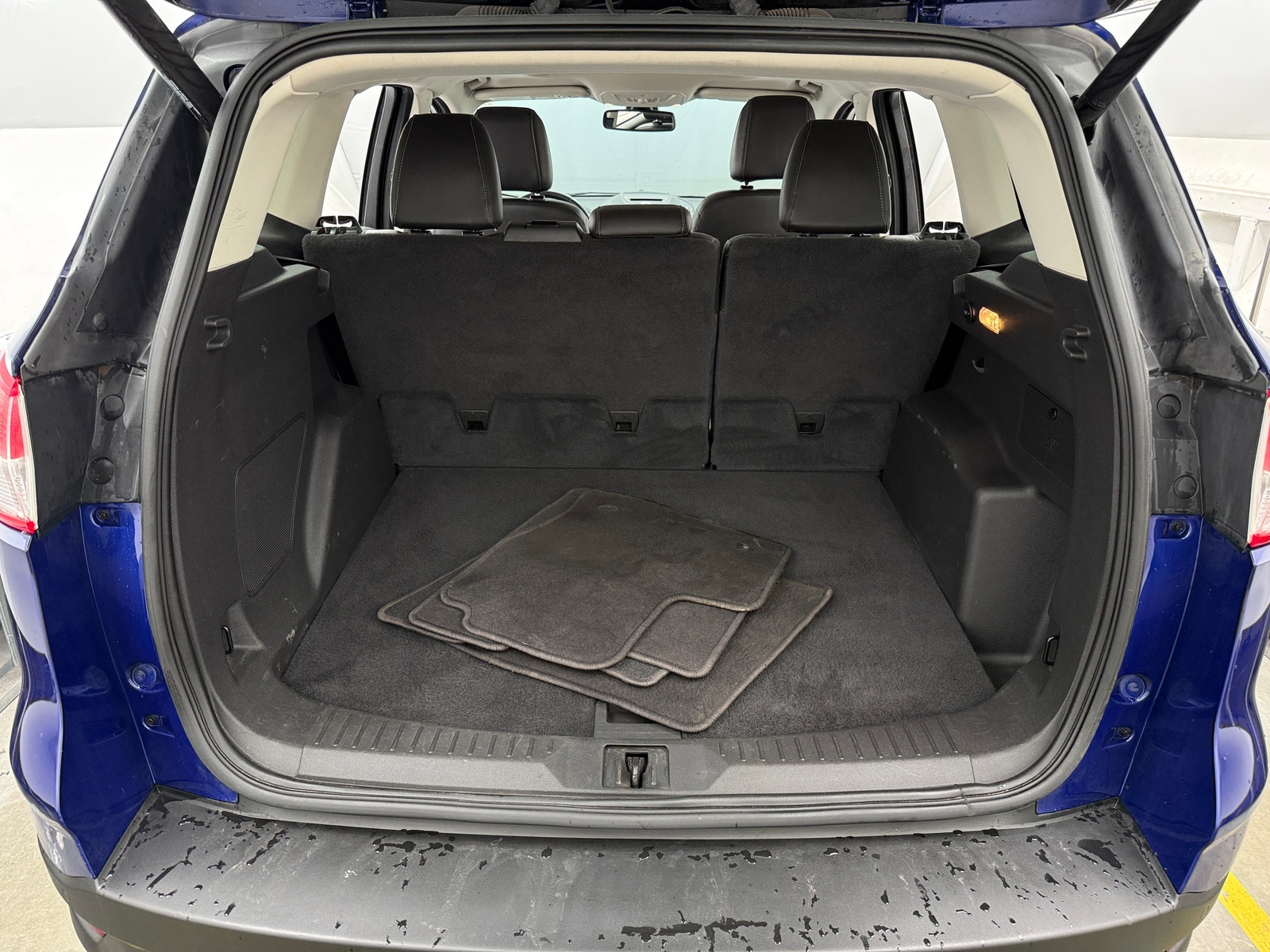 Thumbnail: 2015 Ford Escape - 6