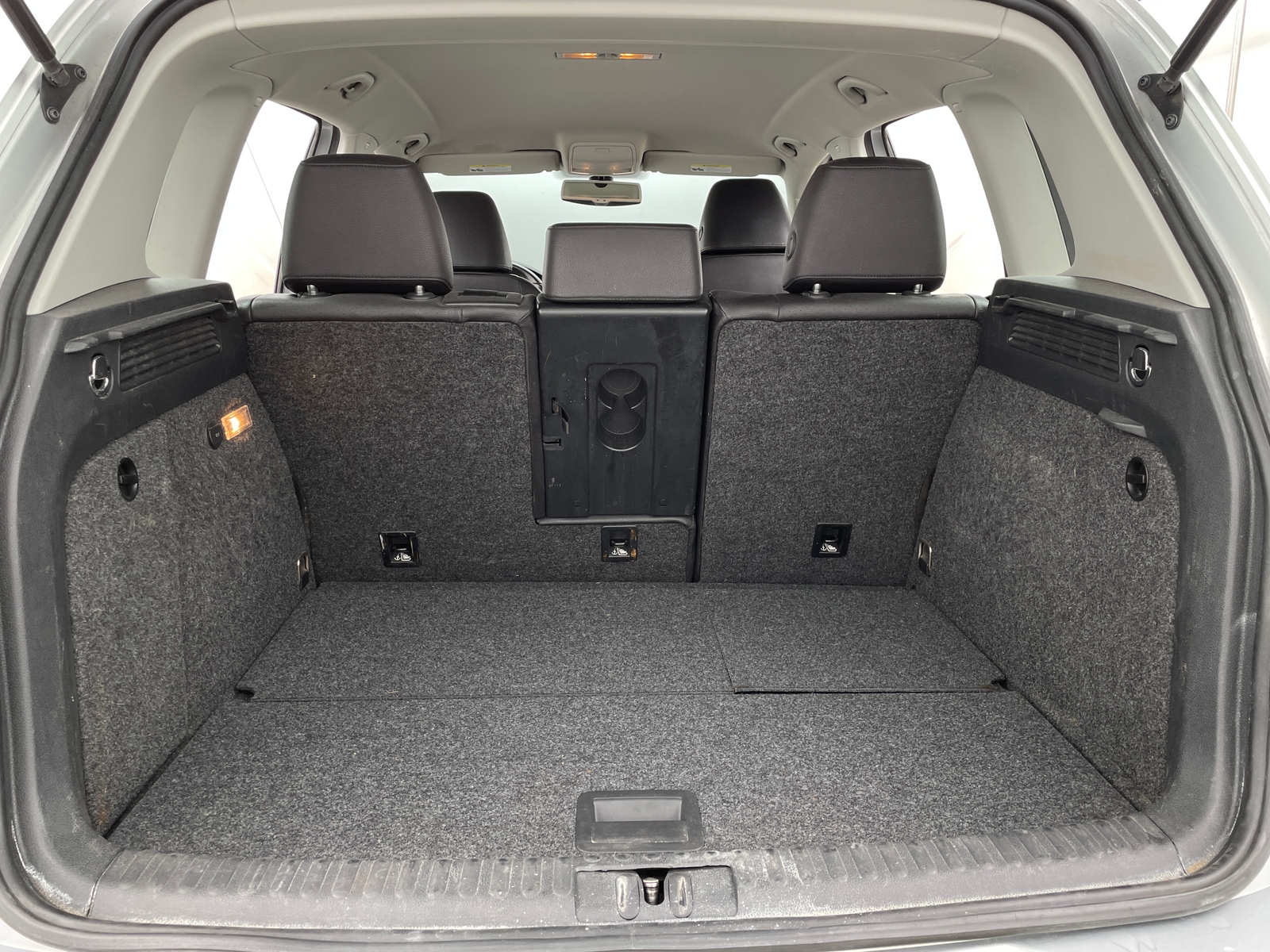 Thumbnail: 2017 Volkswagen Tiguan - 7