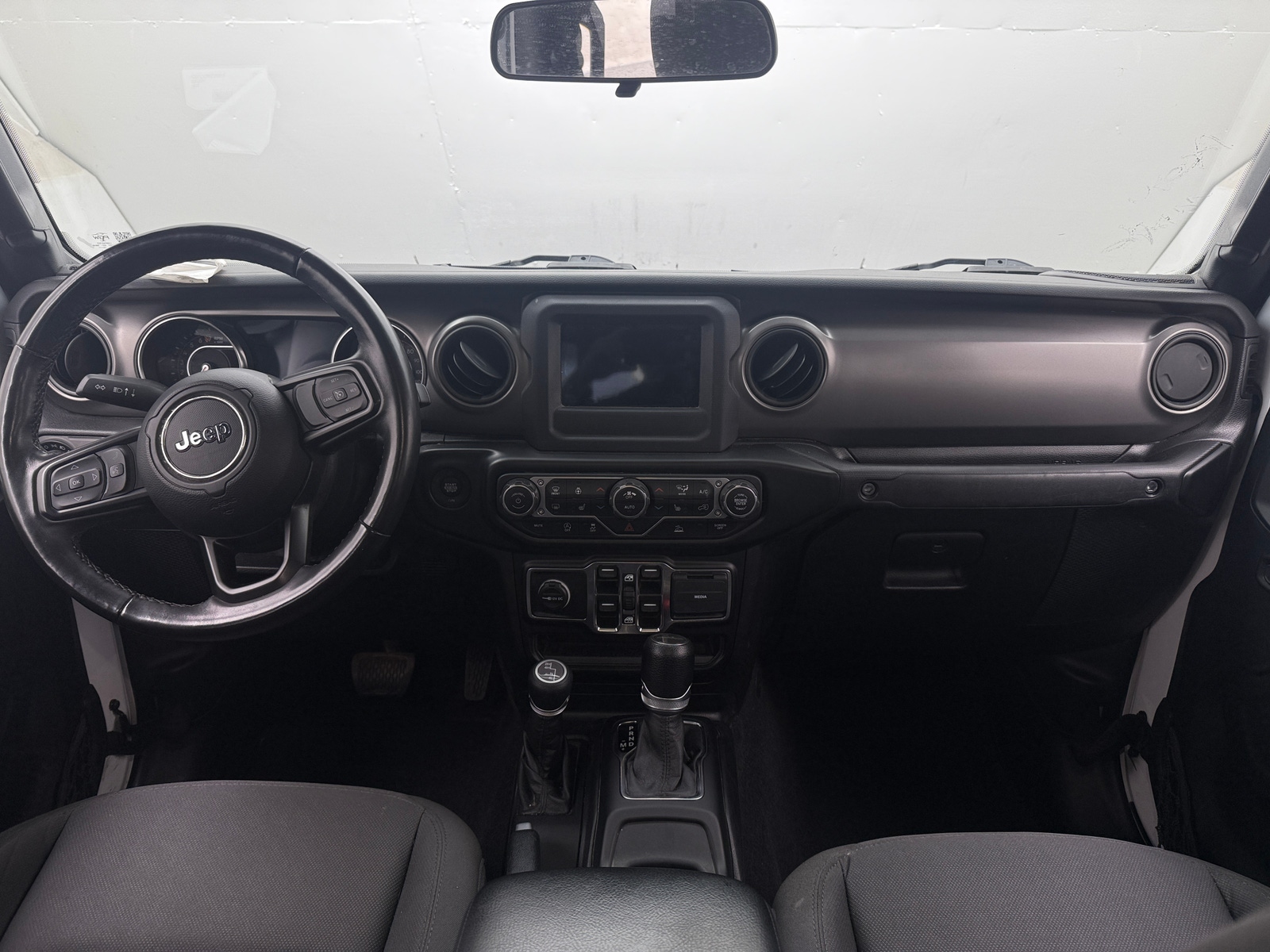 Thumbnail: 2021 Jeep Gladiator - 3