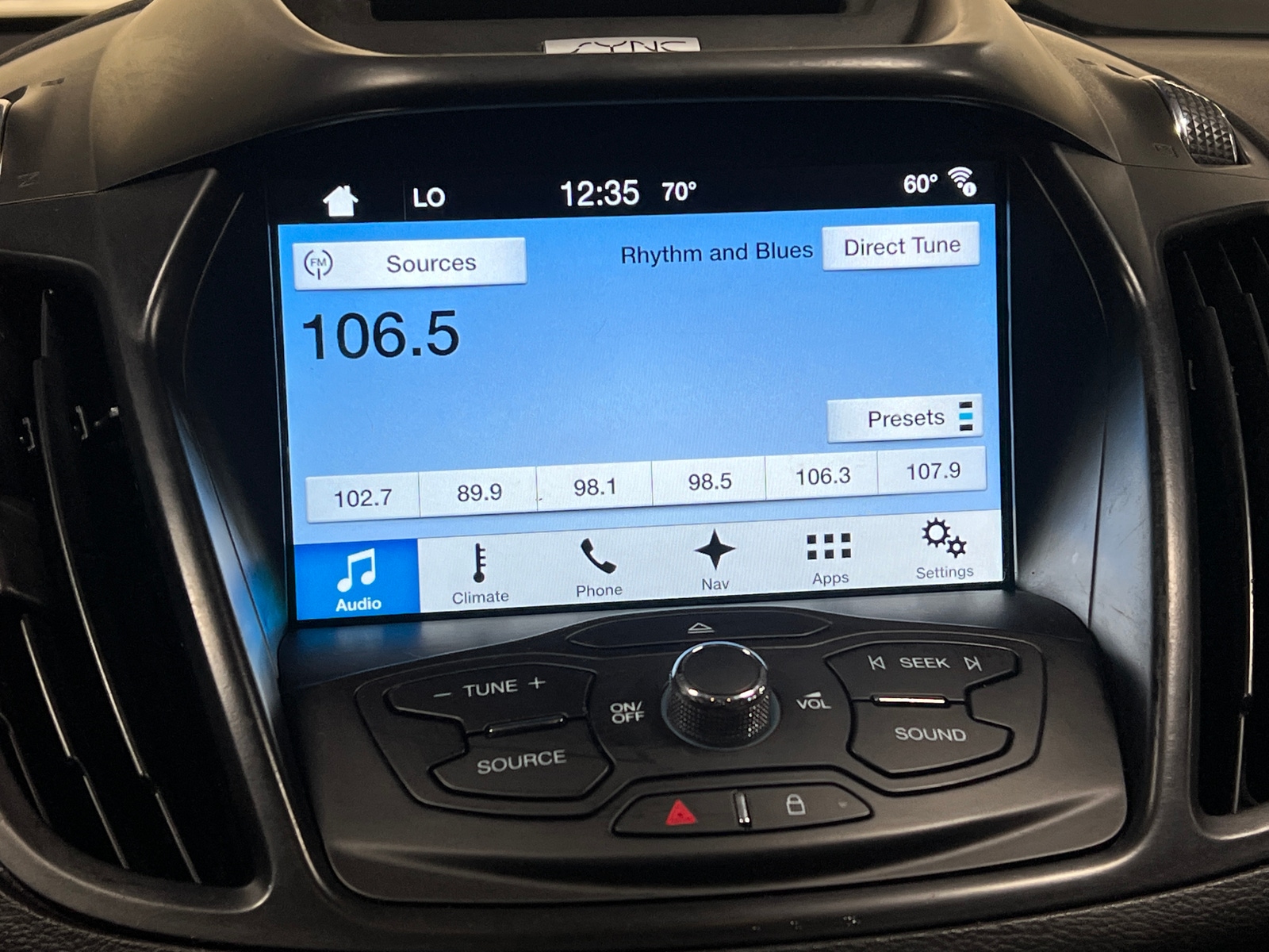 Thumbnail: 2016 Ford Escape - 3