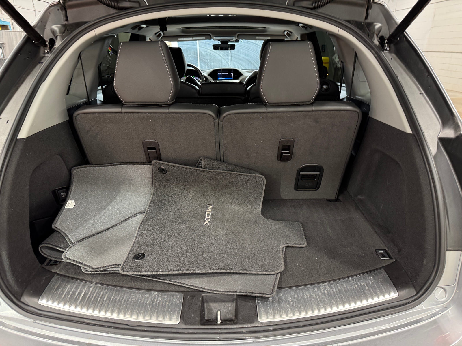 Thumbnail: 2020 Acura MDX - 6