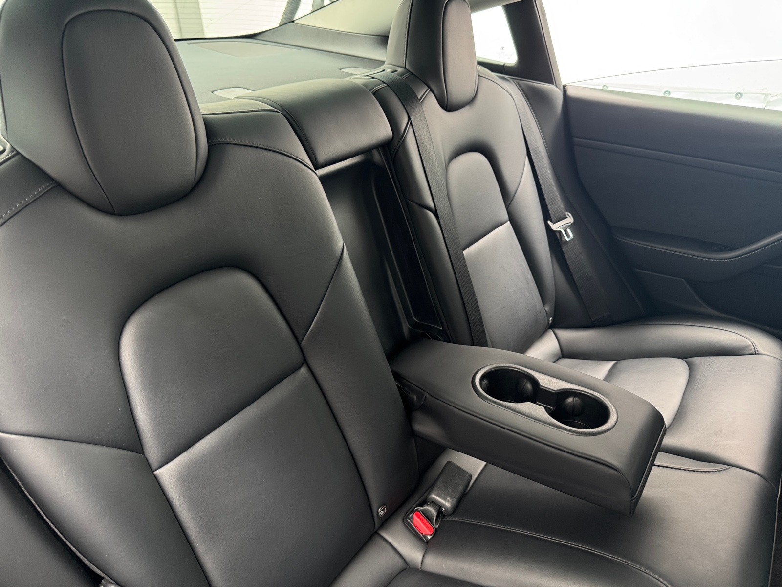 Thumbnail: 2022 Tesla Model 3 - 5