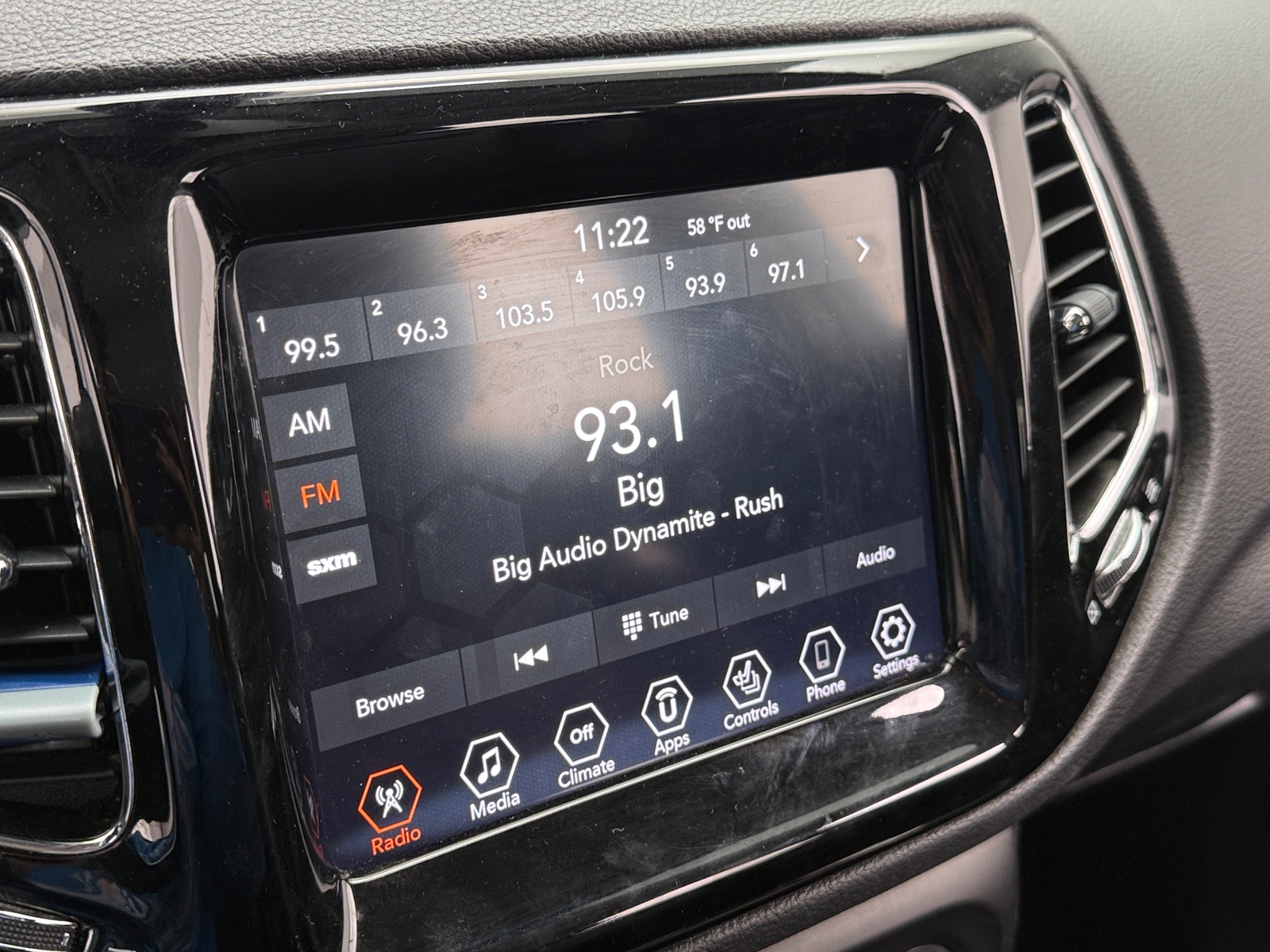 Thumbnail: 2019 Jeep Compass - 4