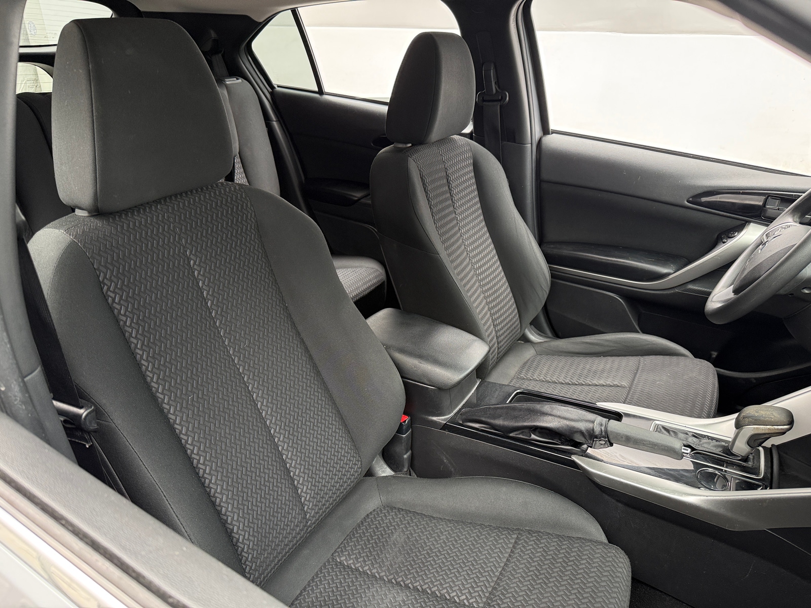 Thumbnail: 2019 Mitsubishi Eclipse Cross - 2