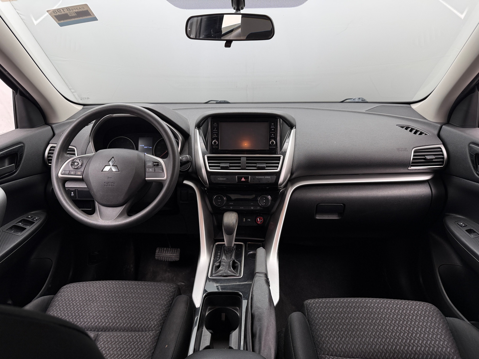 Thumbnail: 2019 Mitsubishi Eclipse Cross - 3