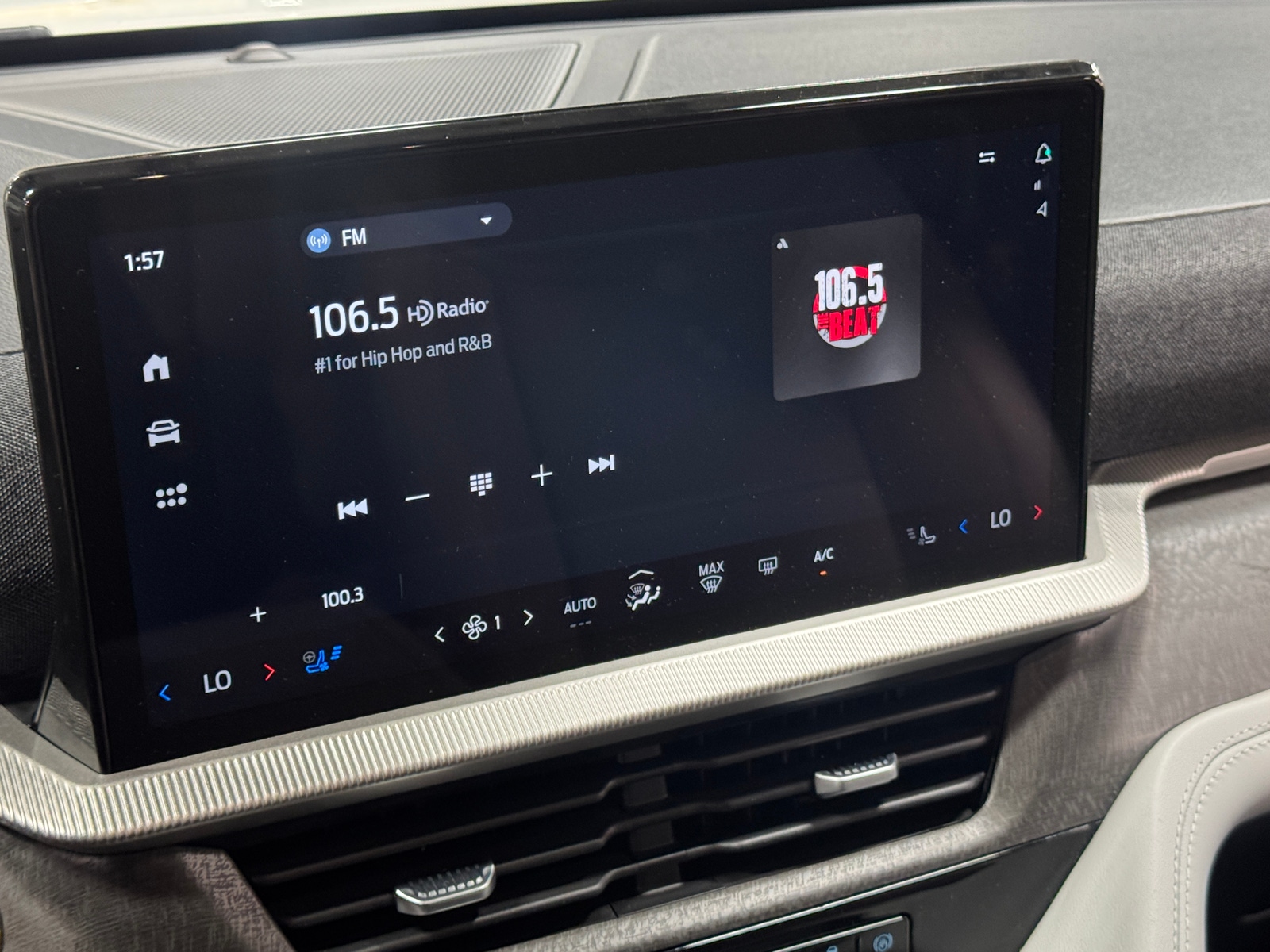 Thumbnail: 2025 Ford Explorer - 3