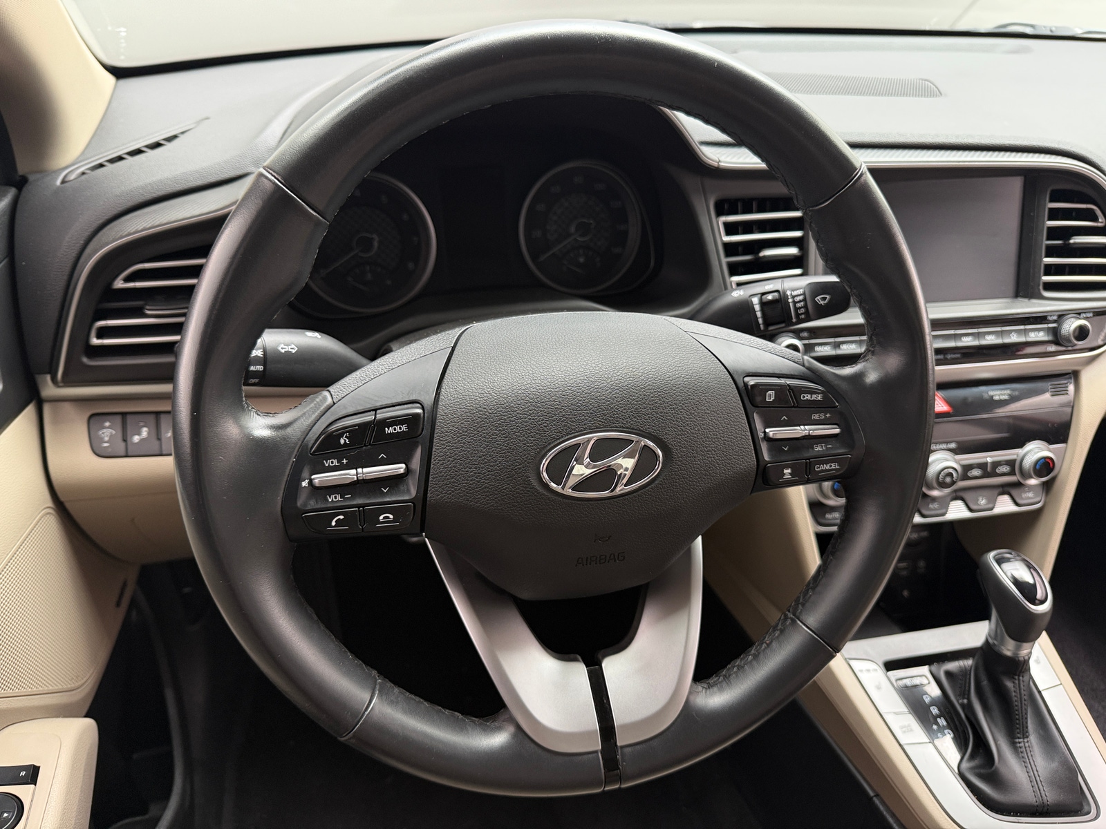 Thumbnail: 2020 Hyundai Elantra - 4