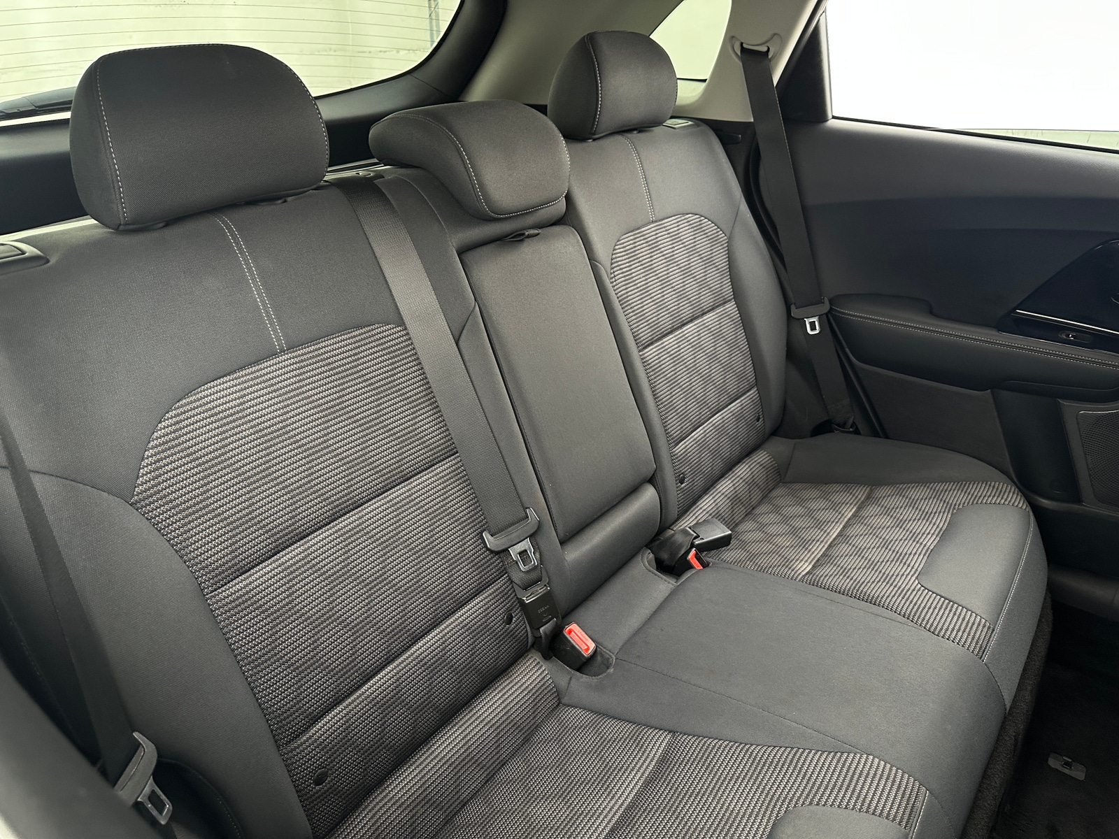 Thumbnail: 2021 Kia Niro - 6