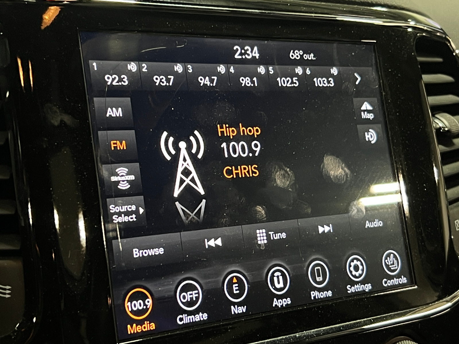 Thumbnail: 2021 Jeep Grand Cherokee - 3