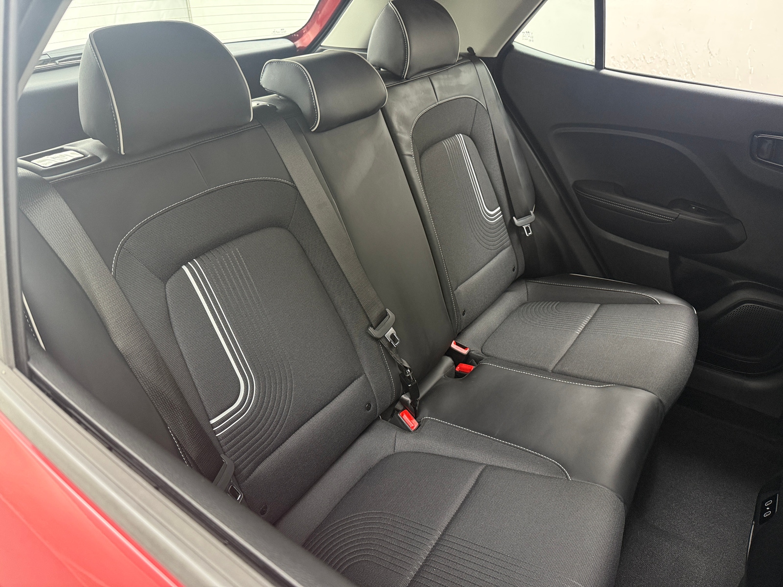 Thumbnail: 2024 Hyundai Venue - 5