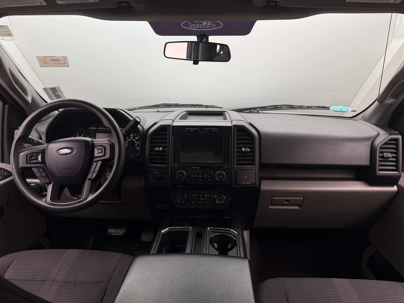 Thumbnail: 2018 Ford Econoline - 3