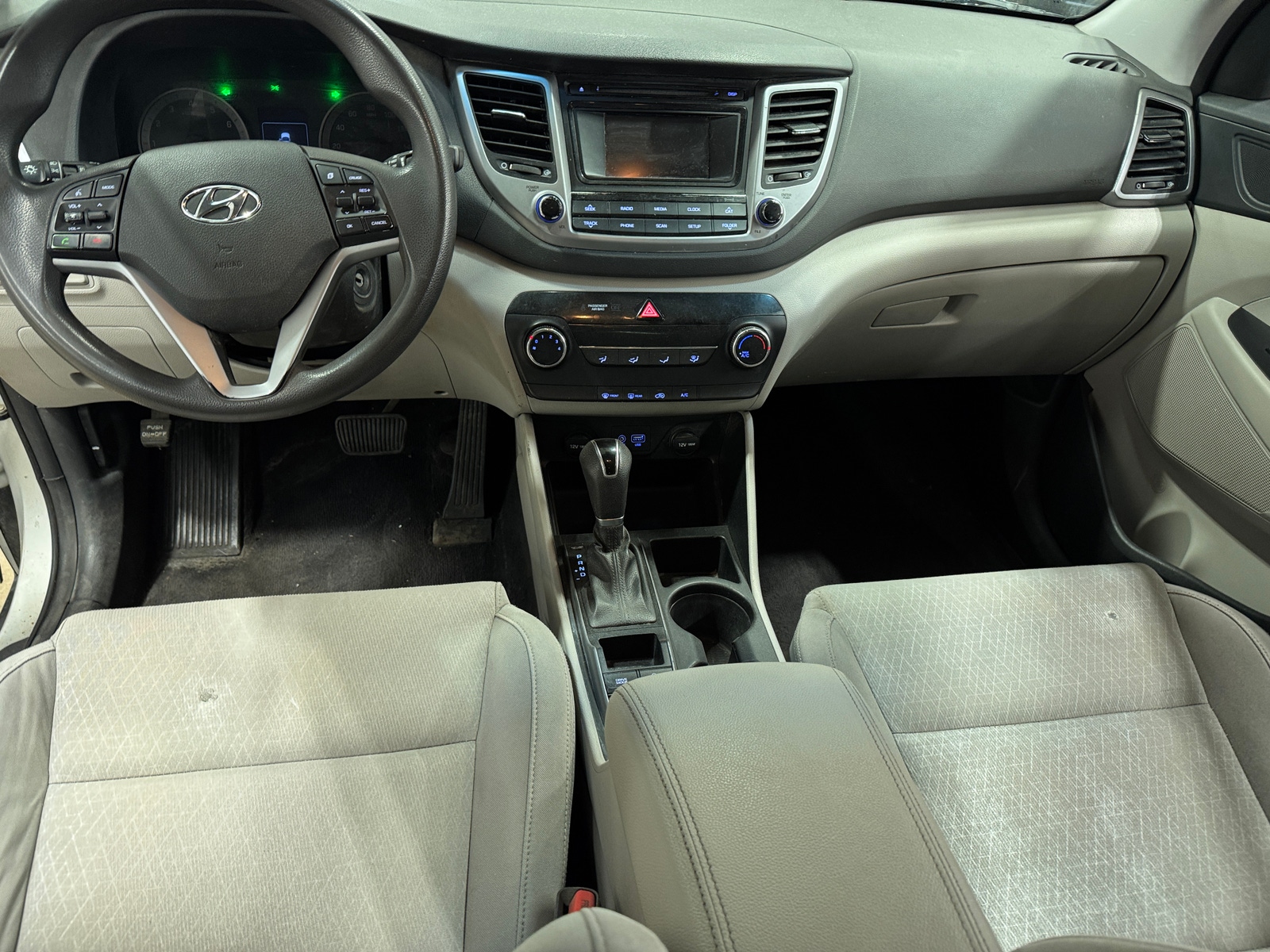 Thumbnail: 2017 Hyundai Tucson - 3