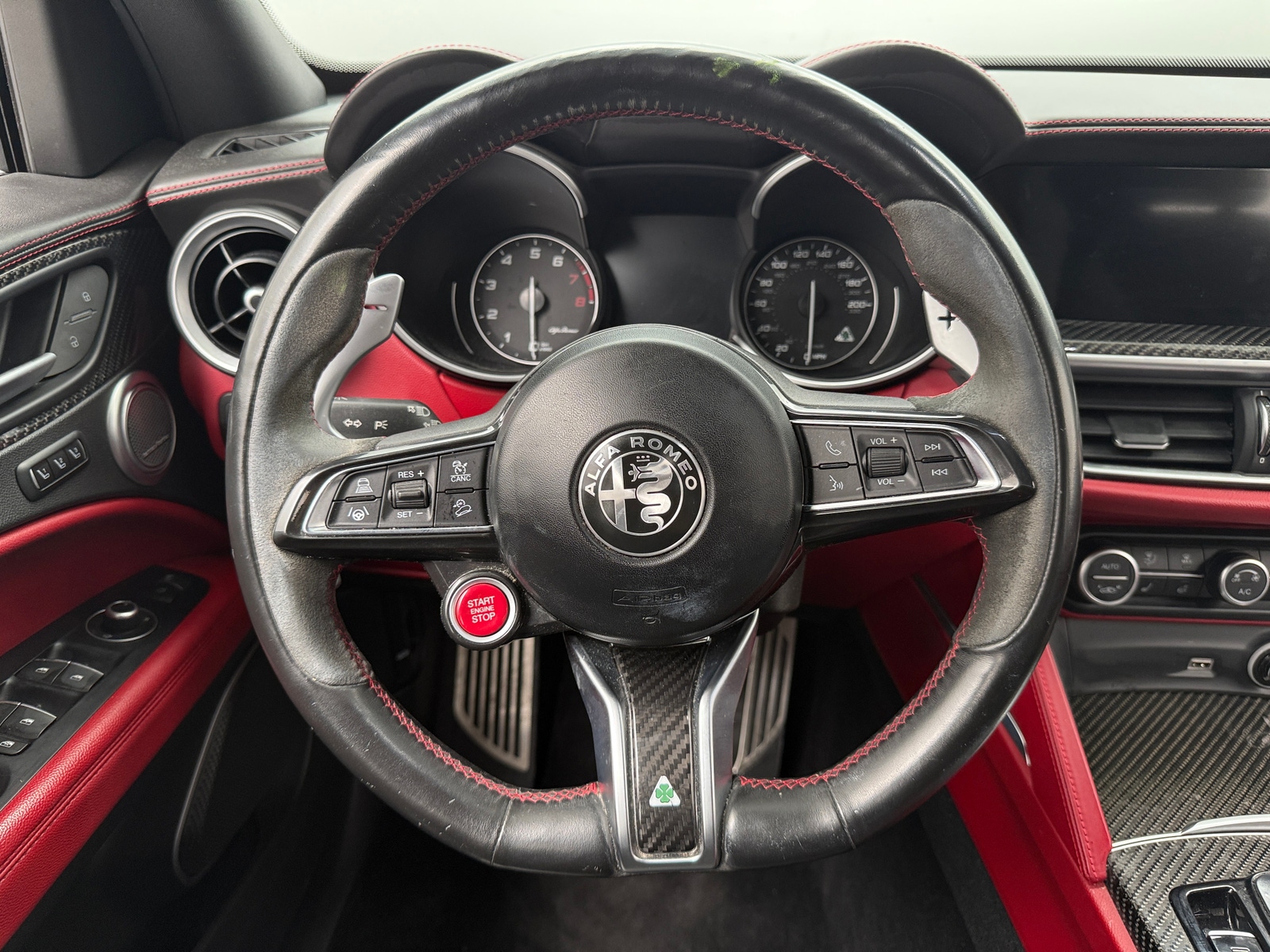 Thumbnail: 2020 Alfa Romeo Stelvio - 4