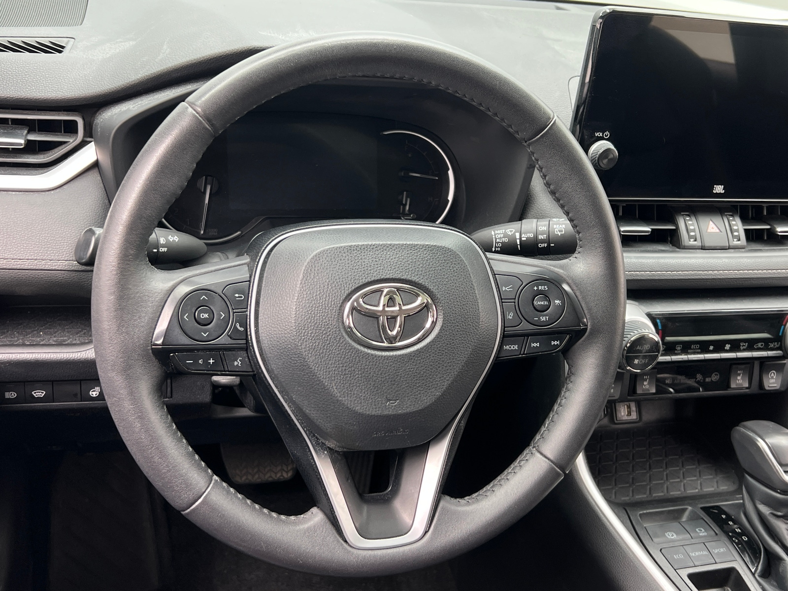 Thumbnail: 2023 Toyota RAV4 - 4