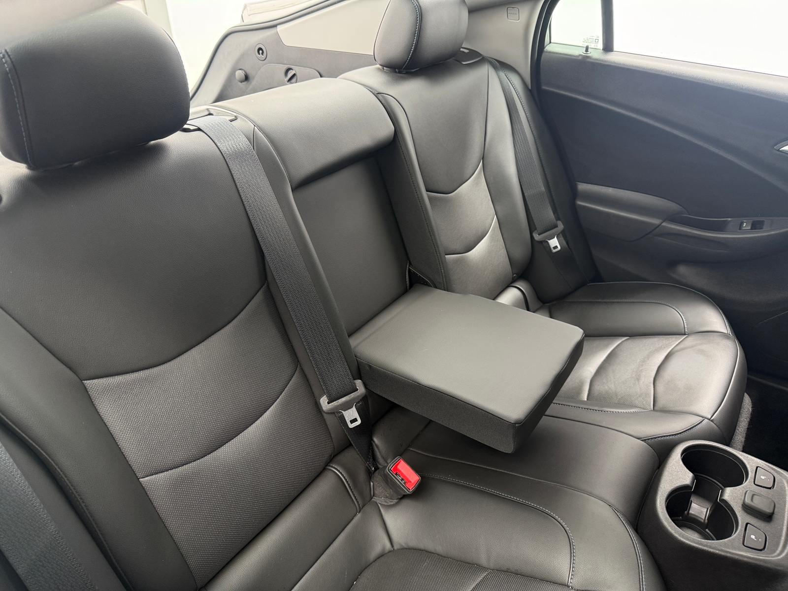 Thumbnail: 2018 Chevrolet Volt - 5