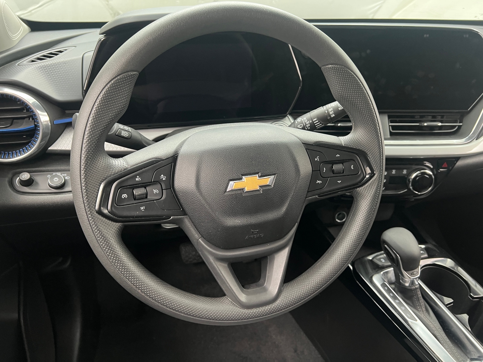 Thumbnail: 2025 Chevrolet Trax - 5