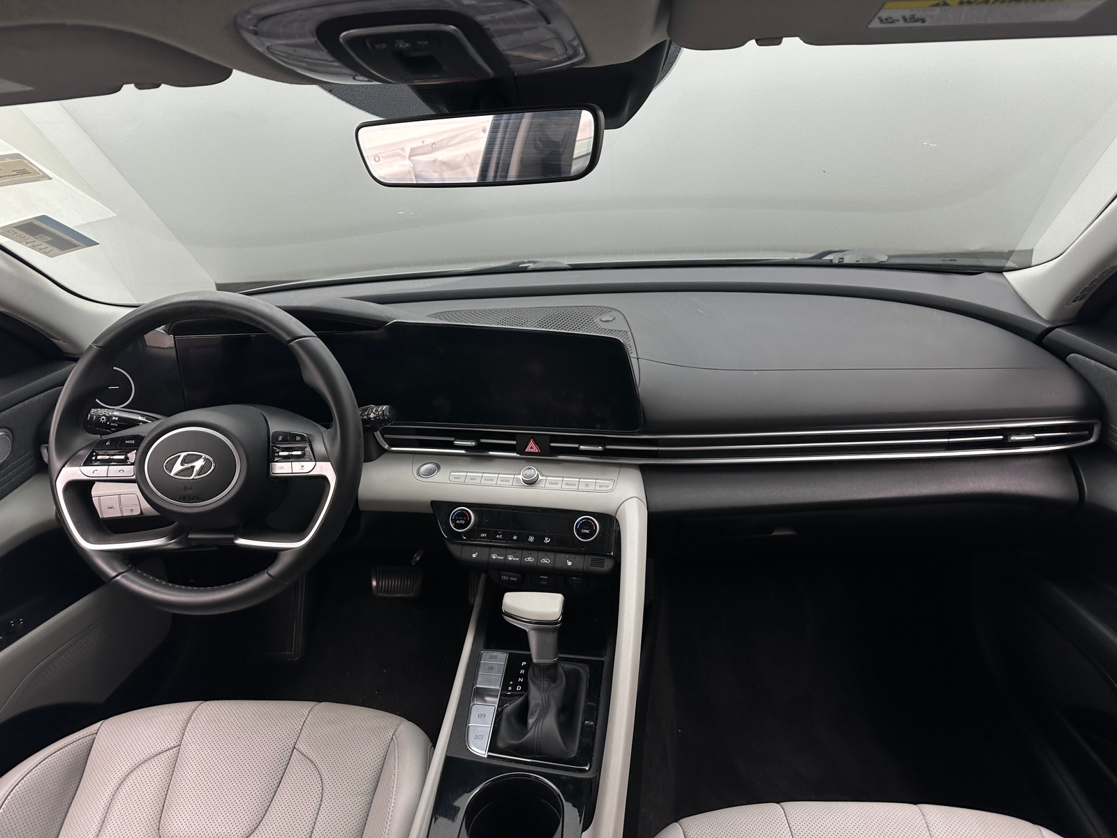 Thumbnail: 2023 Hyundai Elantra - 2