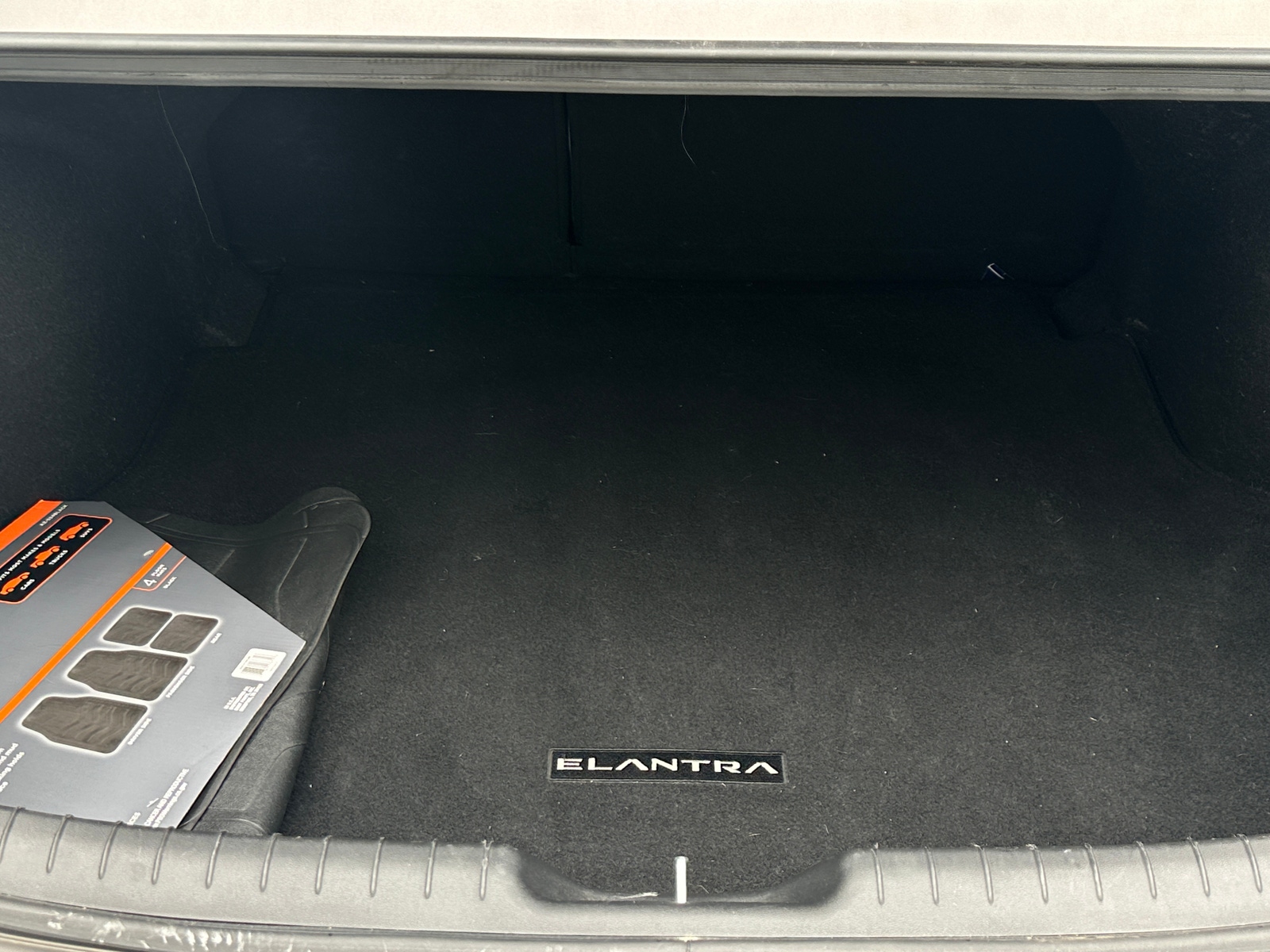 Thumbnail: 2023 Hyundai Elantra - 6