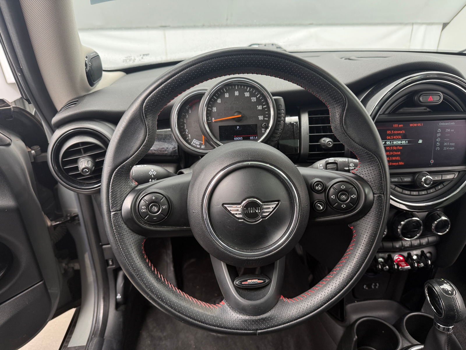 Thumbnail: 2016 MINI Cooper Hardtop - 4