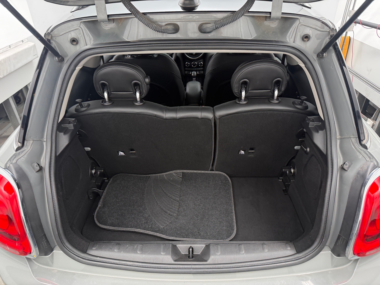 Thumbnail: 2016 MINI Cooper Hardtop - 6