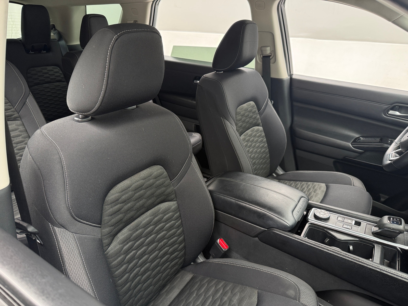 Thumbnail: 2022 Nissan Pathfinder - 2