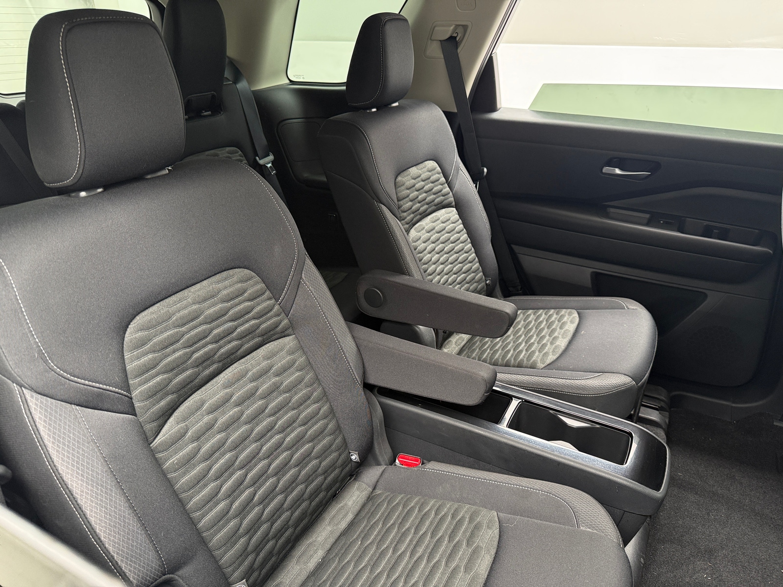 Thumbnail: 2022 Nissan Pathfinder - 6