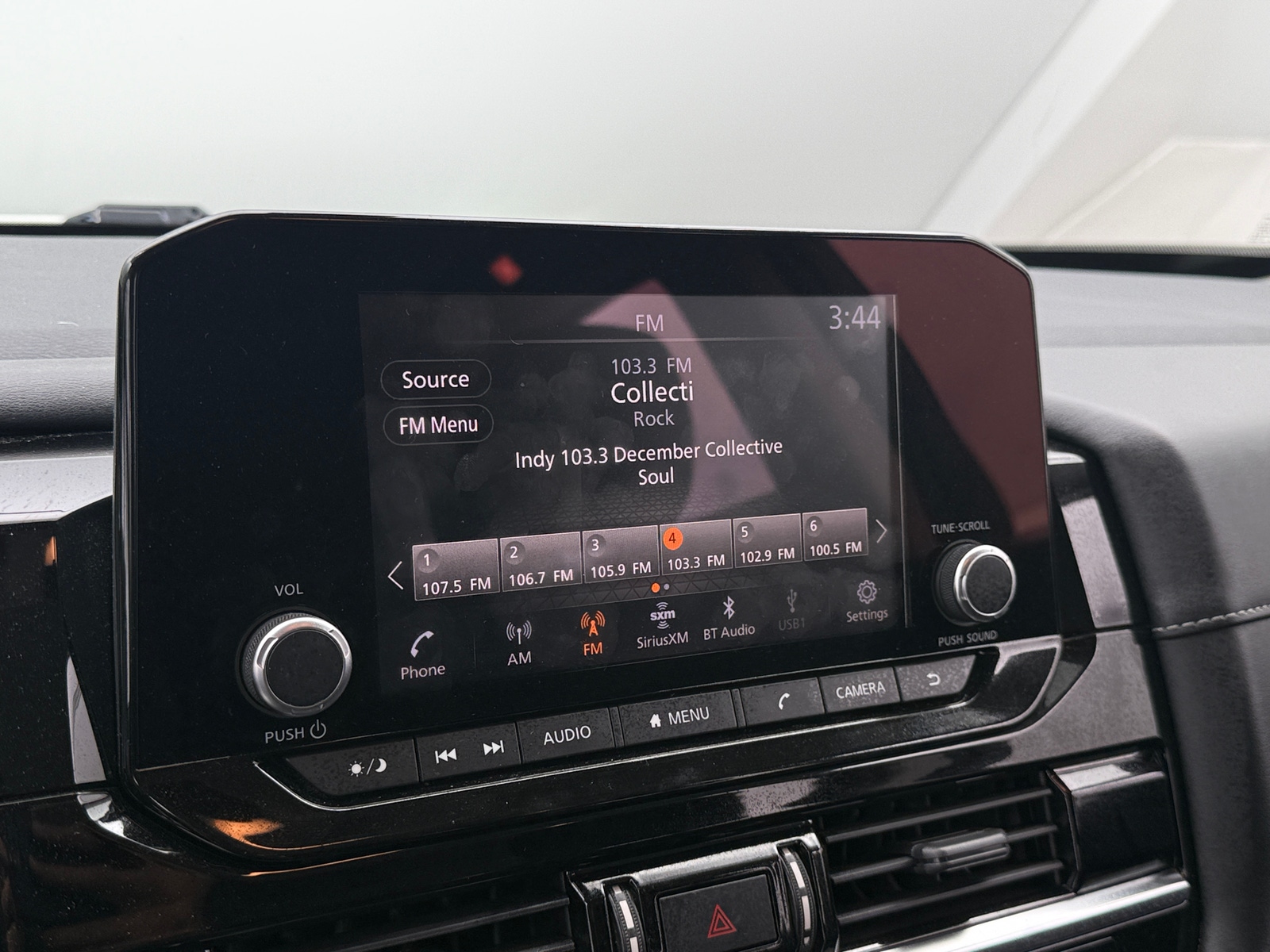 Thumbnail: 2022 Nissan Pathfinder - 4