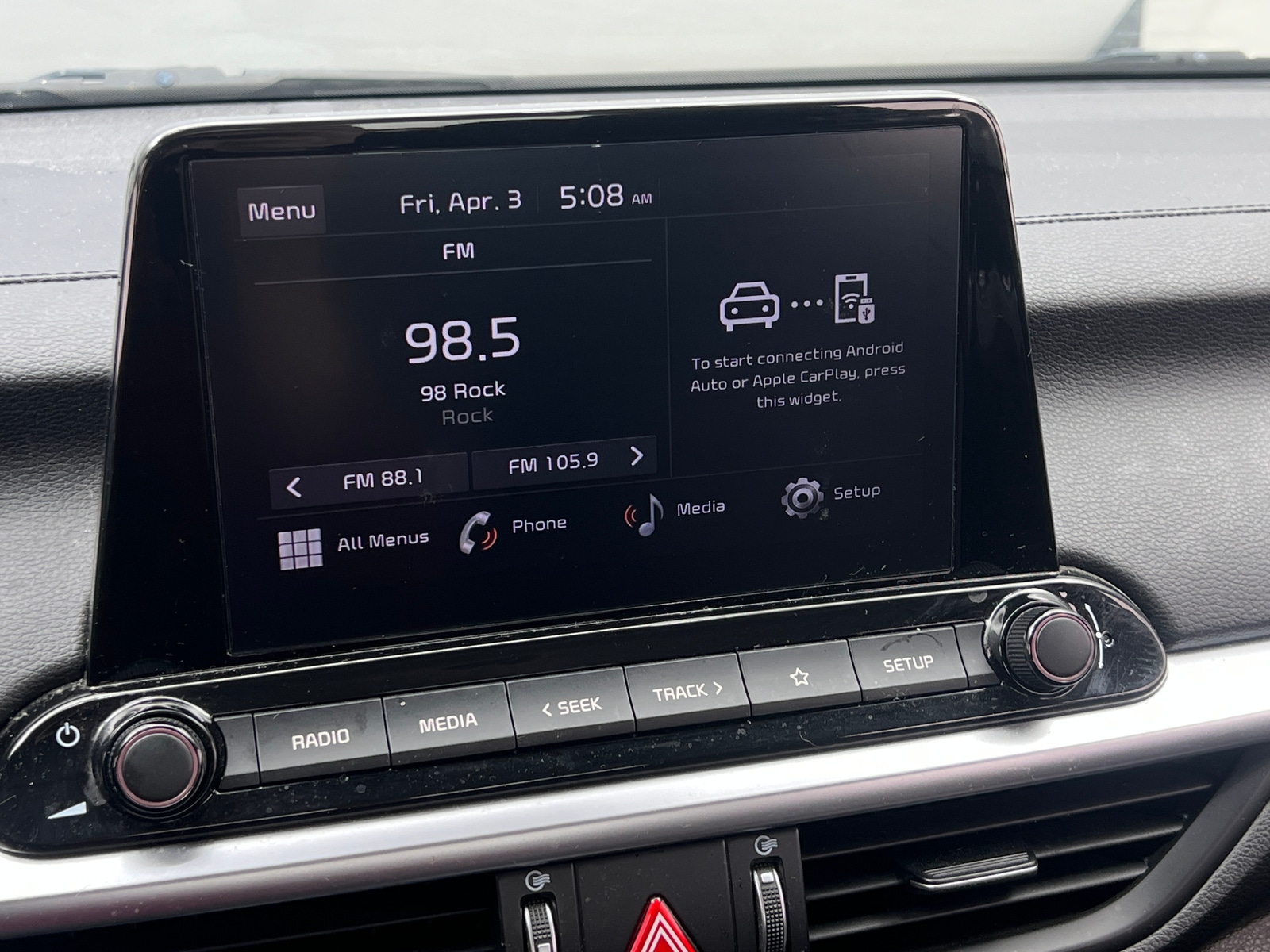 Thumbnail: 2022 Kia Forte - 4