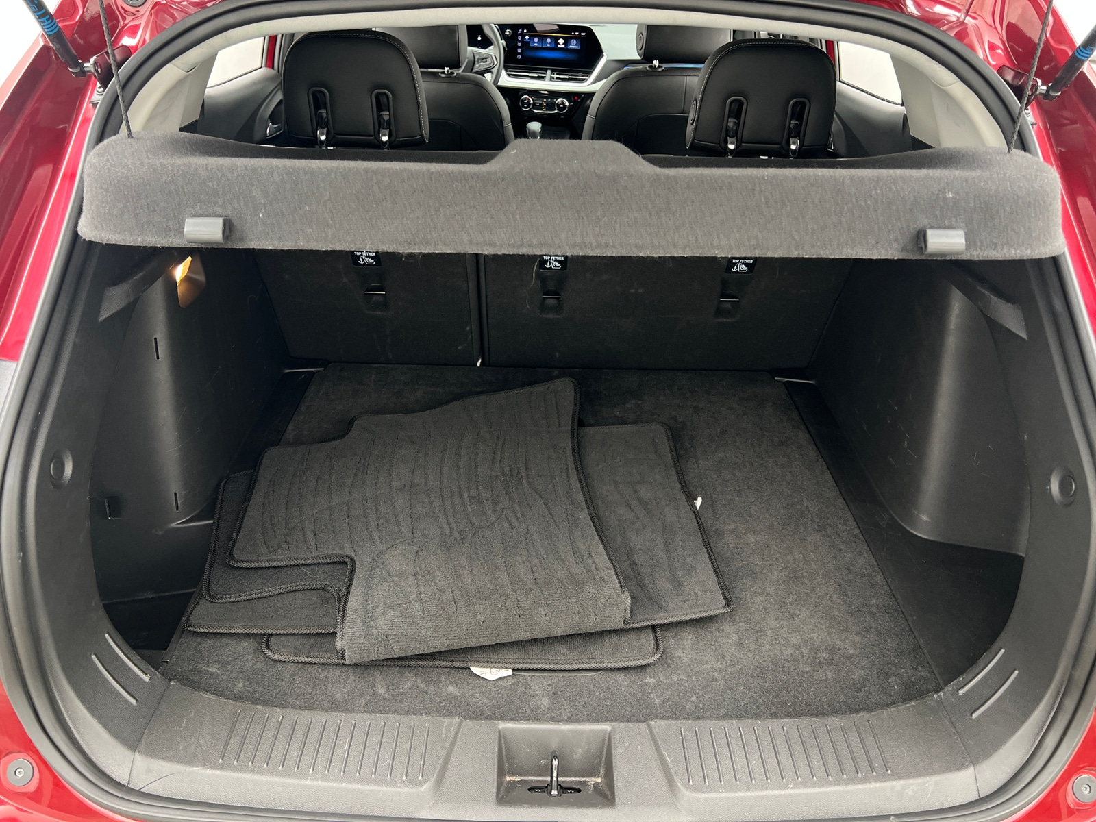 Thumbnail: 2025 Chevrolet Trax - 7