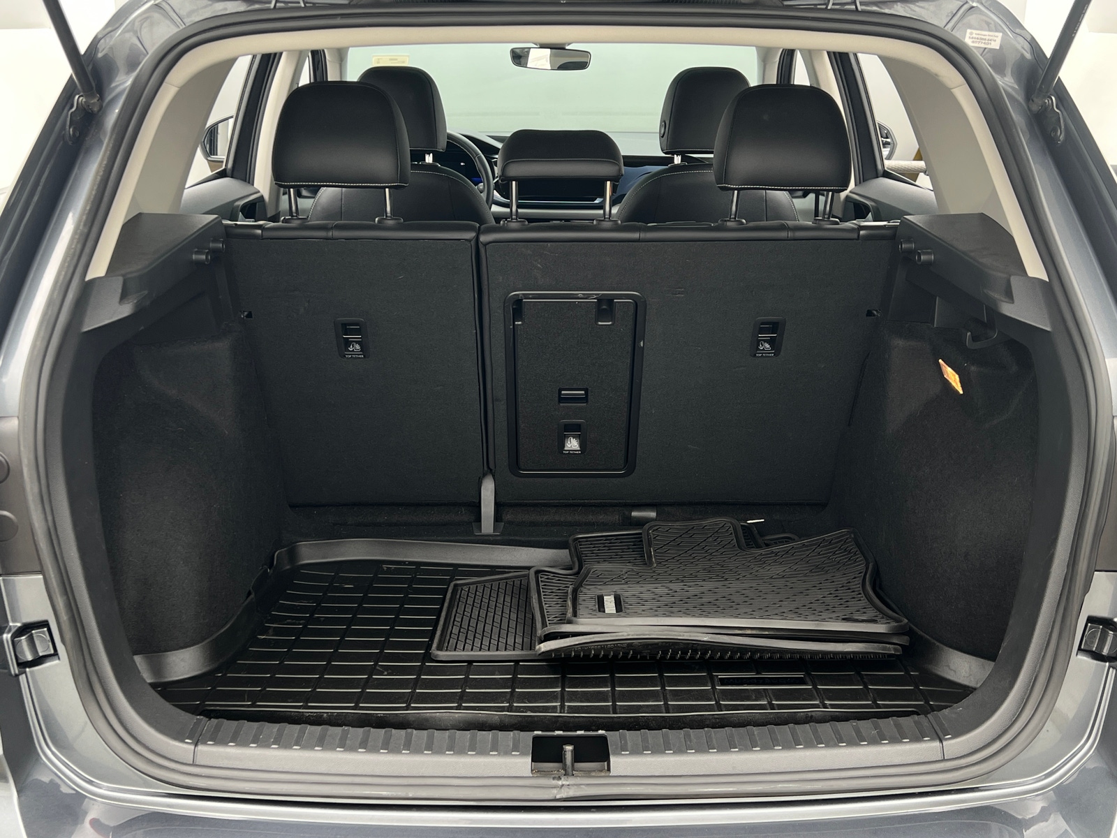 Thumbnail: 2023 Volkswagen Taos - 6