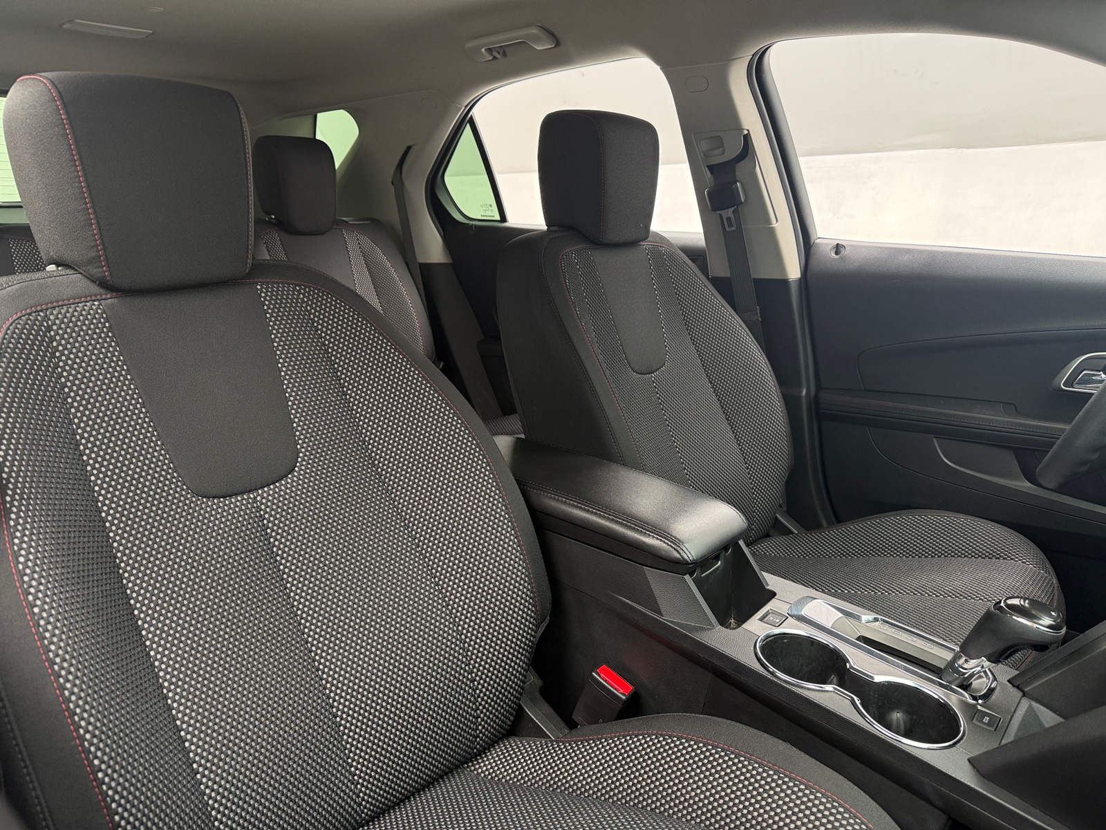 Thumbnail: 2017 Chevrolet Equinox - 2