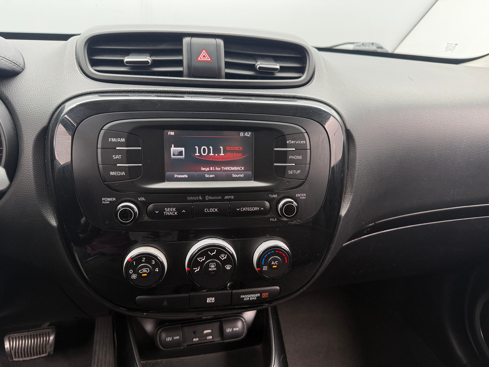 Thumbnail: 2015 Kia Soul - 4