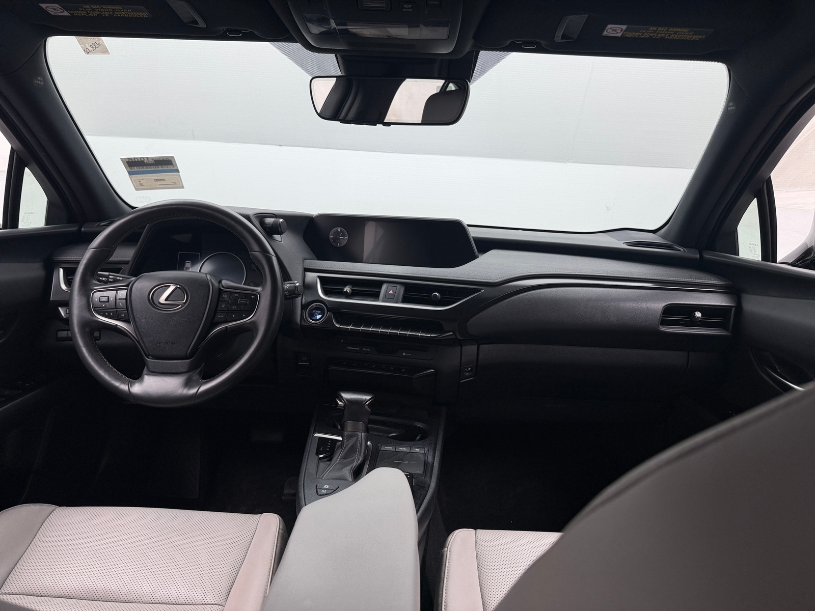 Thumbnail: 2021 Lexus UX - 2