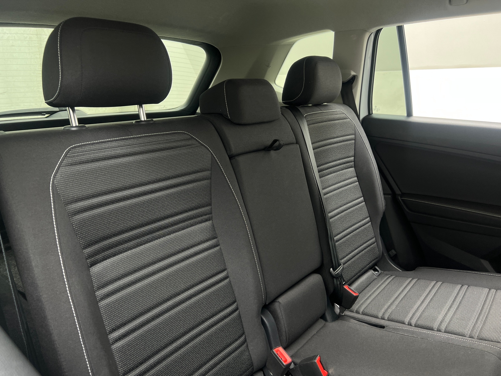 Thumbnail: 2024 Volkswagen Tiguan - 6