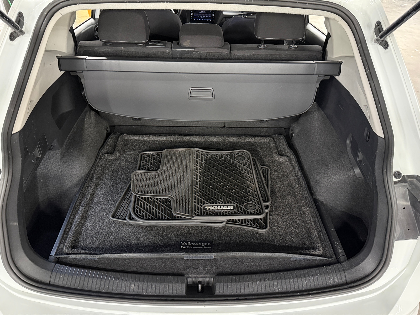 Thumbnail: 2024 Volkswagen Tiguan - 7