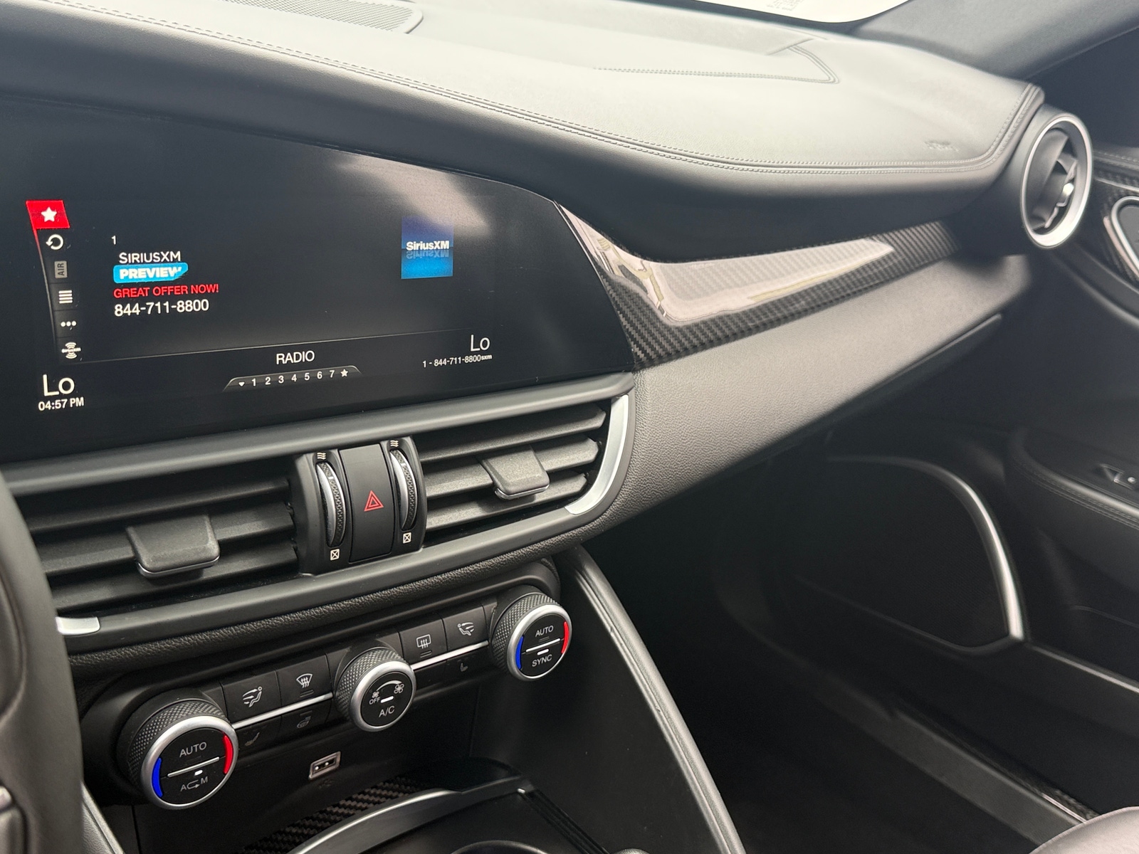 Thumbnail: 2019 Alfa Romeo Giulia - 3