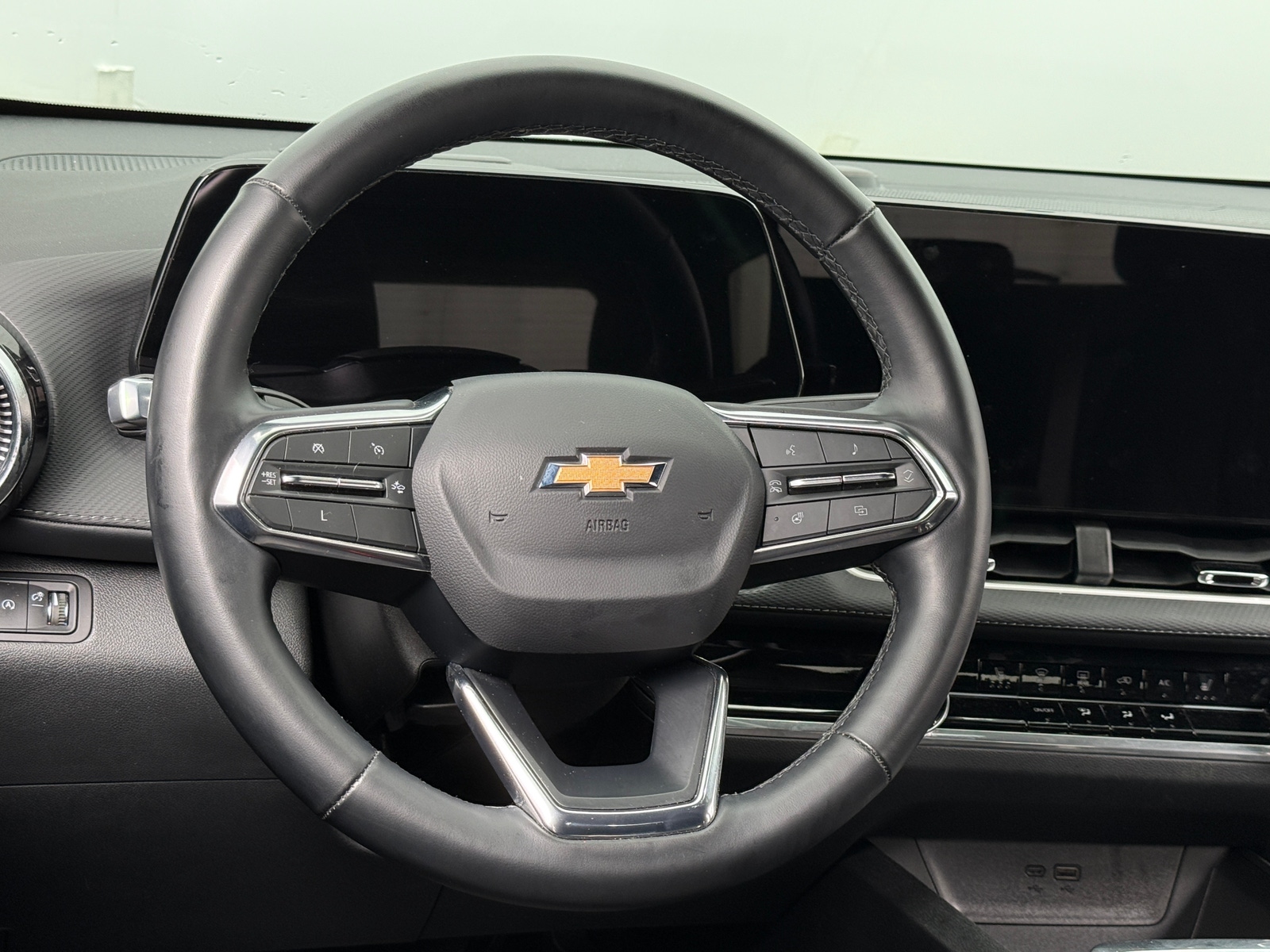 Thumbnail: 2025 Chevrolet Equinox - 5