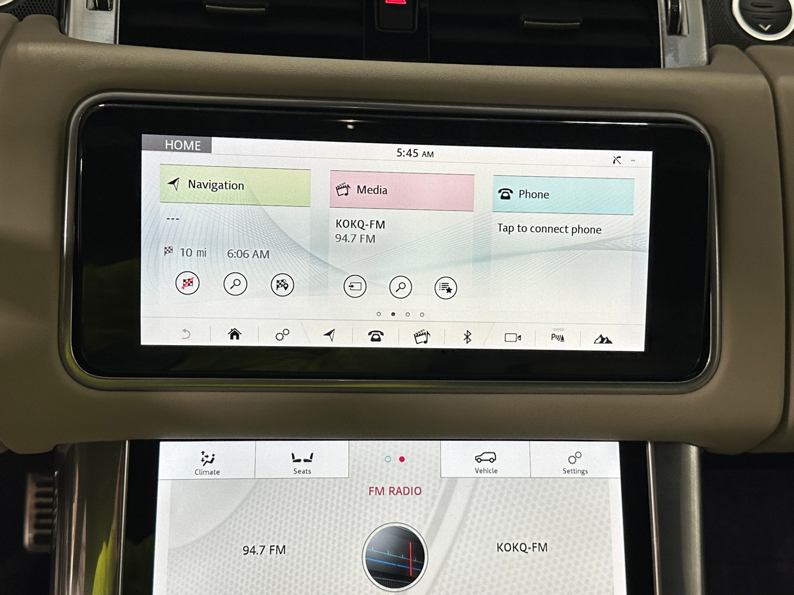 Thumbnail: 2022 Land Rover Range Rover Sport - 3