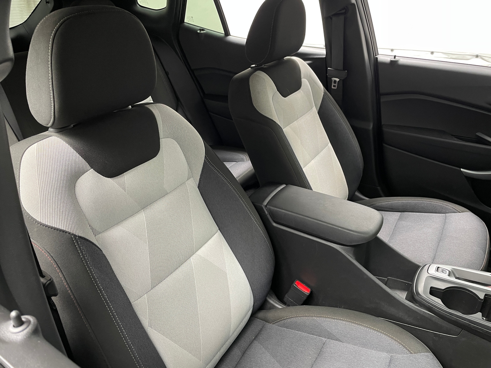 Thumbnail: 2025 Chevrolet Trax - 2