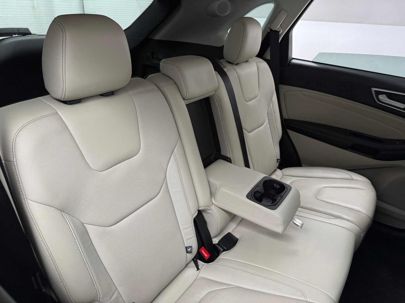 Thumbnail: 2015 Ford Edge - 5