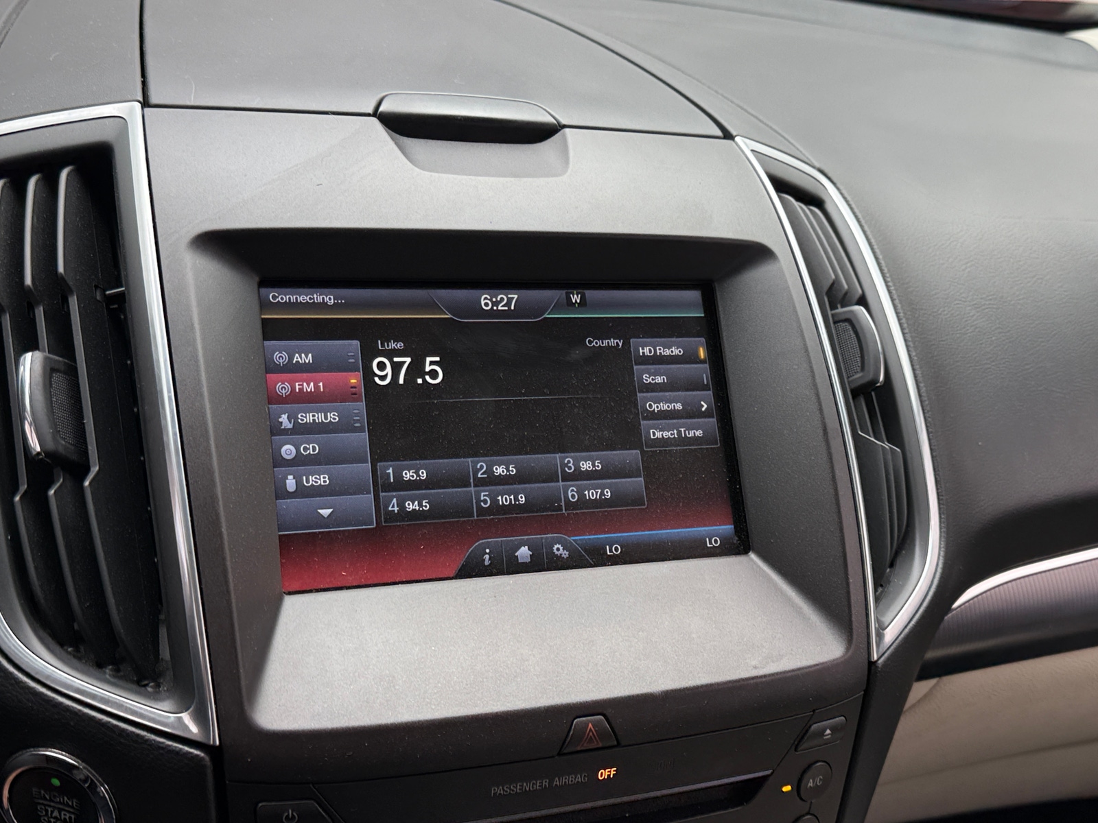 Thumbnail: 2015 Ford Edge - 3