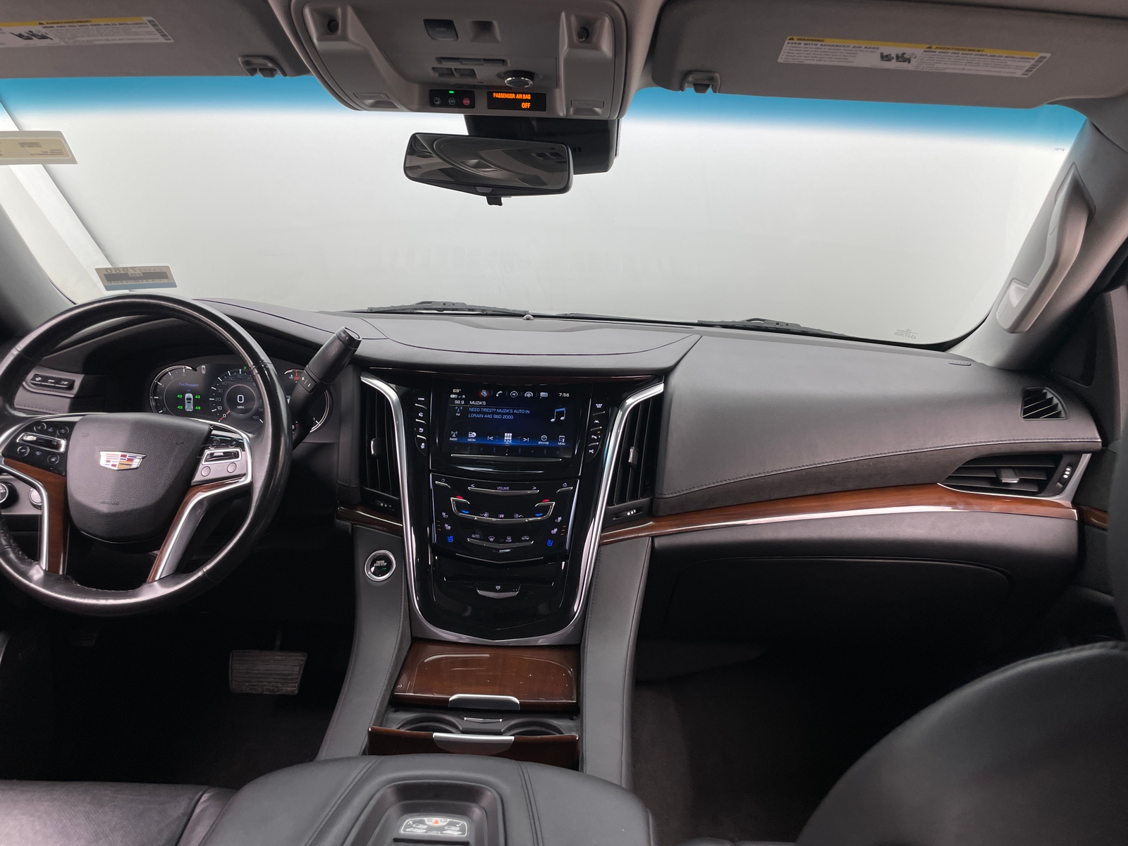 Thumbnail: 2019 Cadillac Escalade - 2
