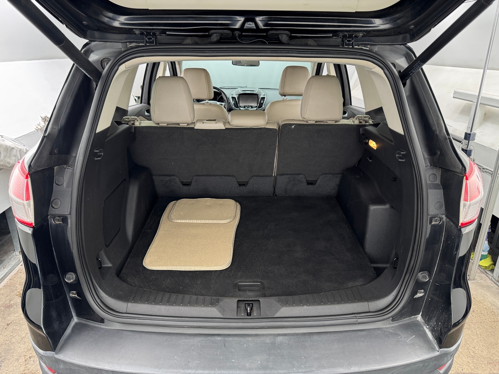 Thumbnail: 2016 Ford Escape - 6