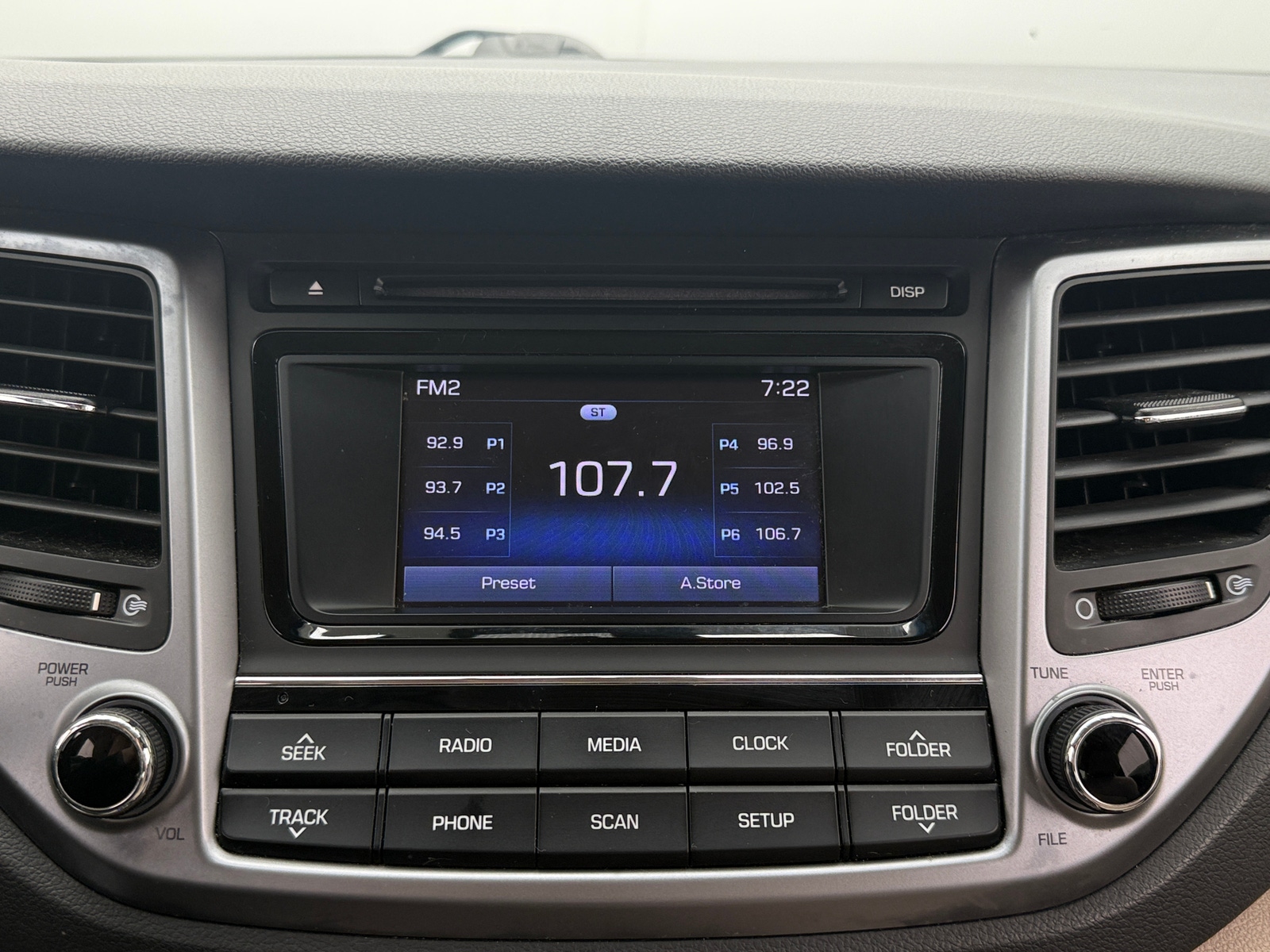 Thumbnail: 2018 Hyundai Tucson - 4