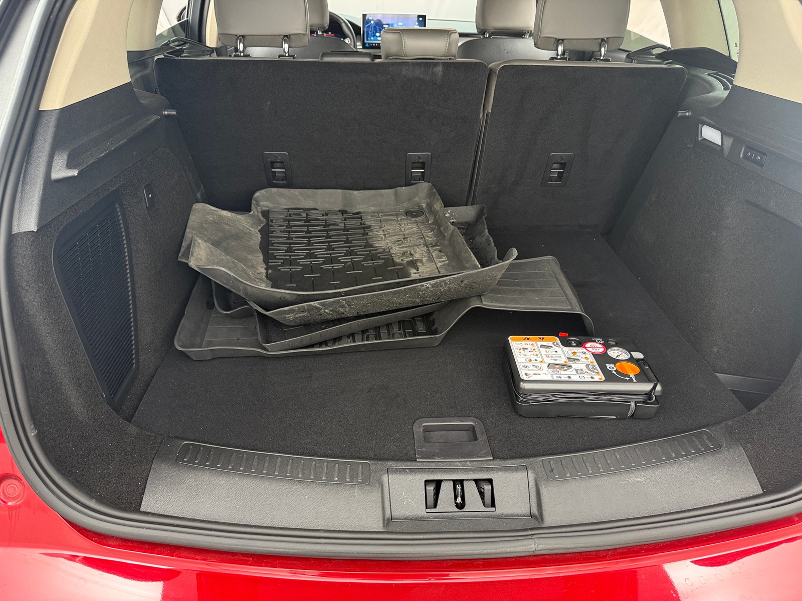 Thumbnail: 2025 Lincoln Corsair - 6